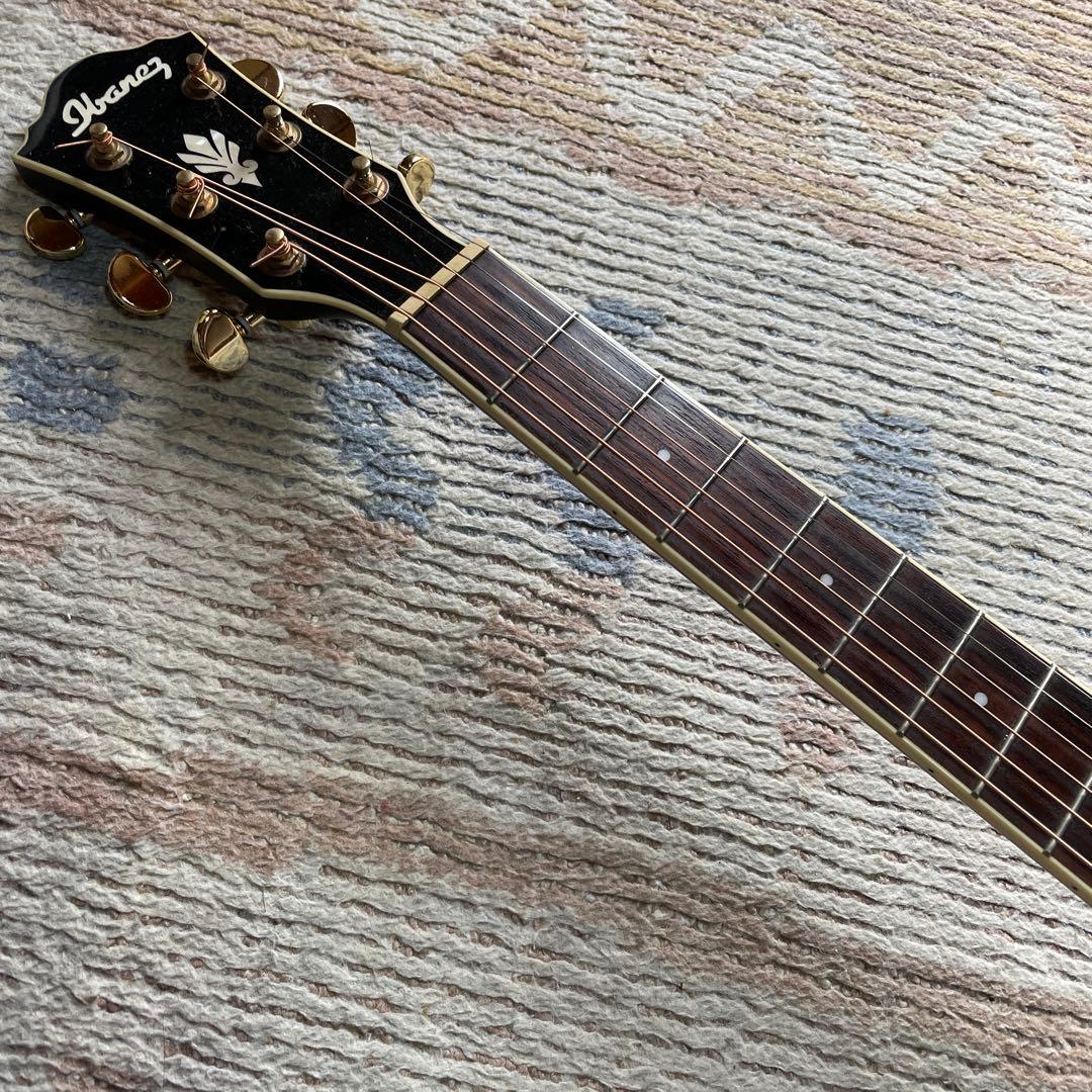 レッドアコースティックギター 6弦 カッタウェイ