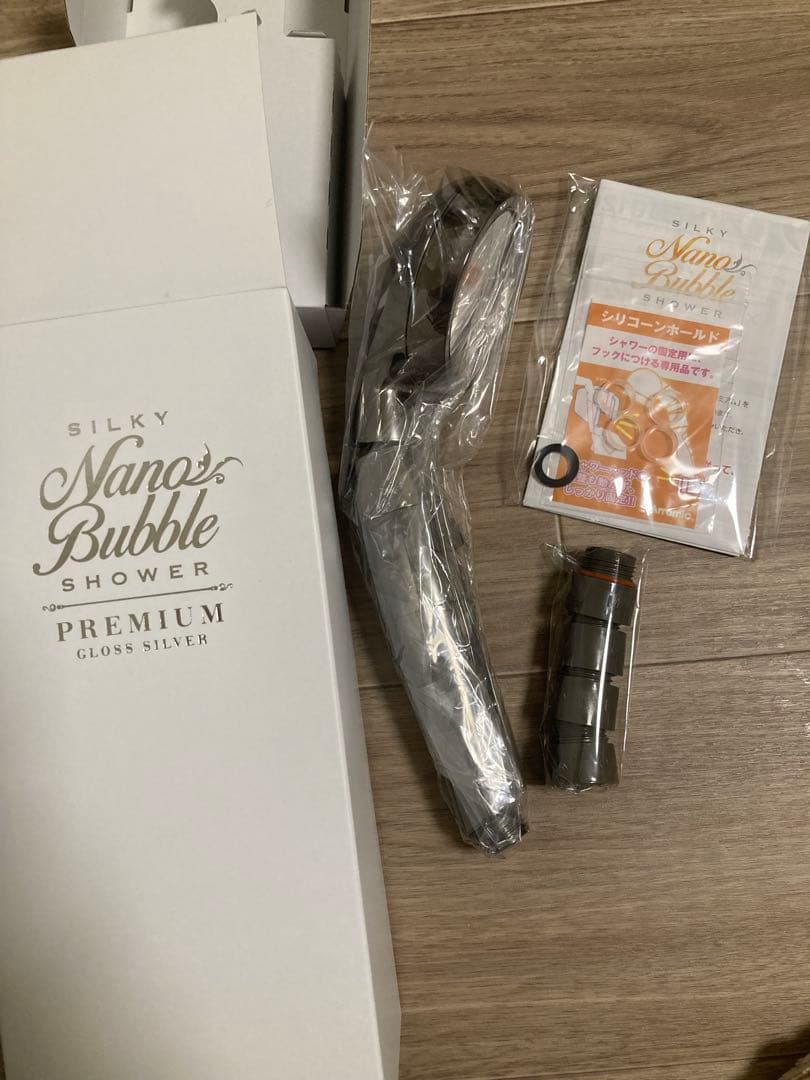 シルキーナノバブルシャワーヘッド　プレミアム