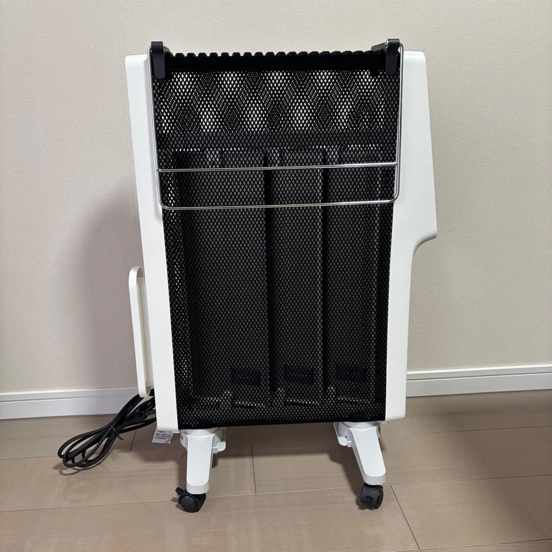 美品 2025年製 遠赤軽量ヒーター かるポカ siroca 【SN-M371】