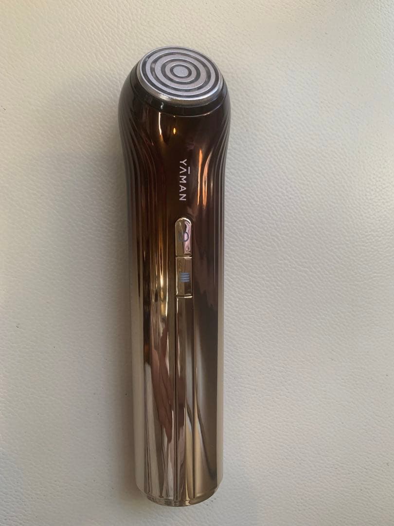 YAMAN 美顔器 シルバー・ブラックYA-MAN Bloom6 保証書付