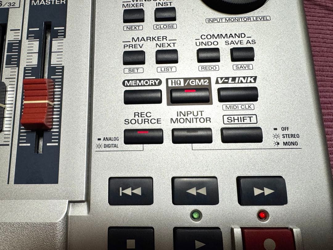 MIDIコンEDIROL UR-80オーディオインターフェイス付き