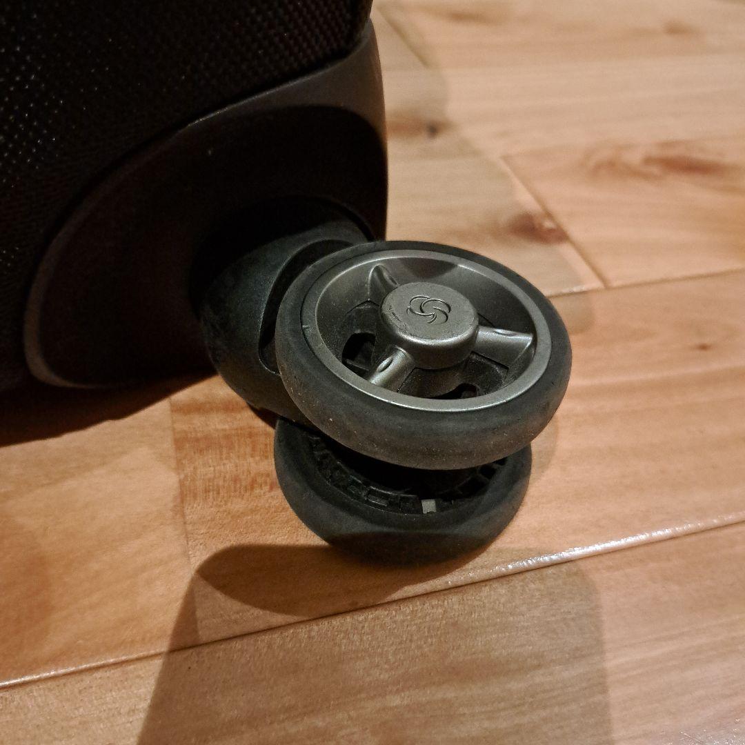 Samsonite サムソナイト キャリーバッグ 4輪 ビジネス 旅行 出張 黒