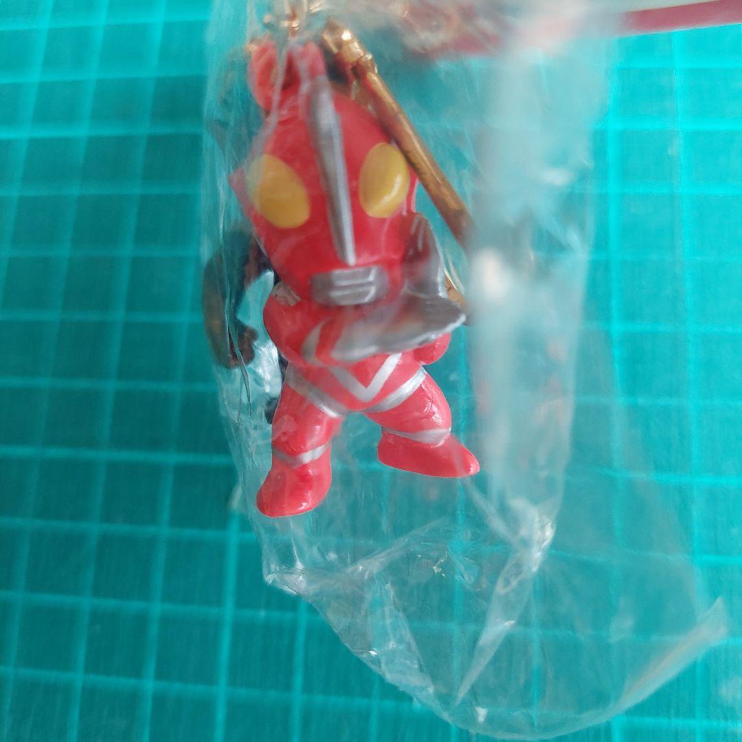 エラー品 ウルトラマン ゼアス キーホルダー 非売品