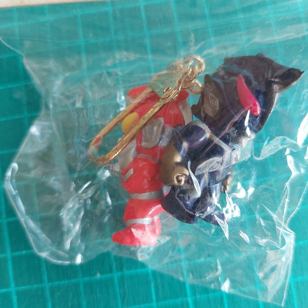 エラー品 ウルトラマン ゼアス キーホルダー 非売品