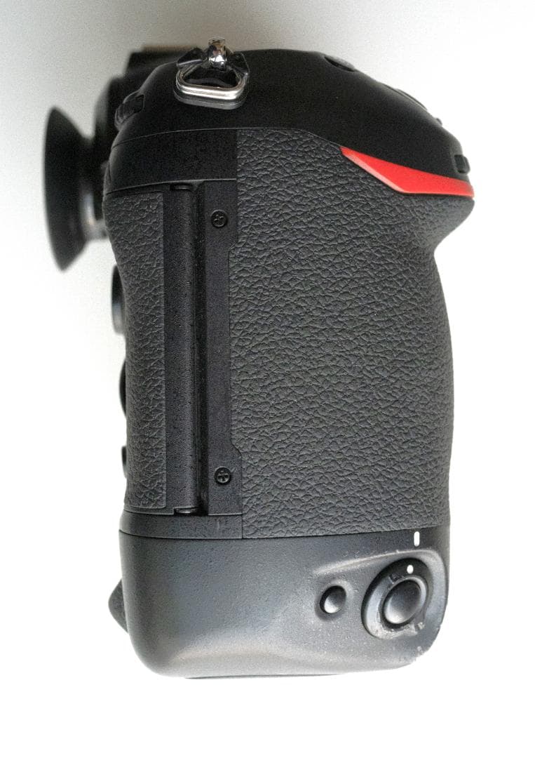 Nikon D5 一眼レフカメラ