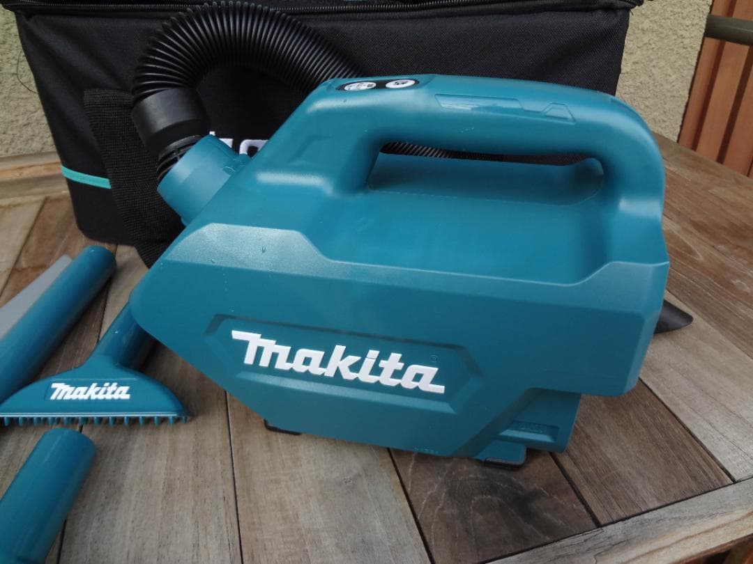 Makita CL184D コードレス掃除機 中古