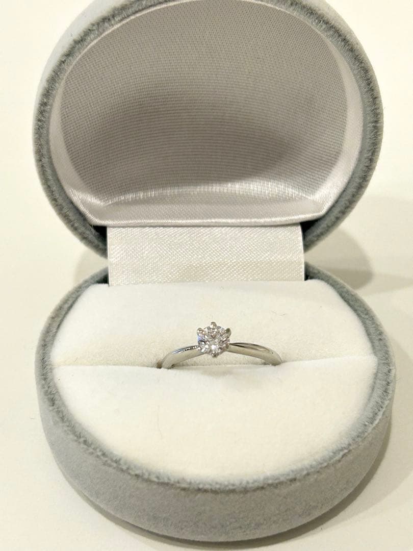 【大幅値下げ中‼️】0.355ct Dカラー 3EX 天然ダイヤモンド婚約指輪