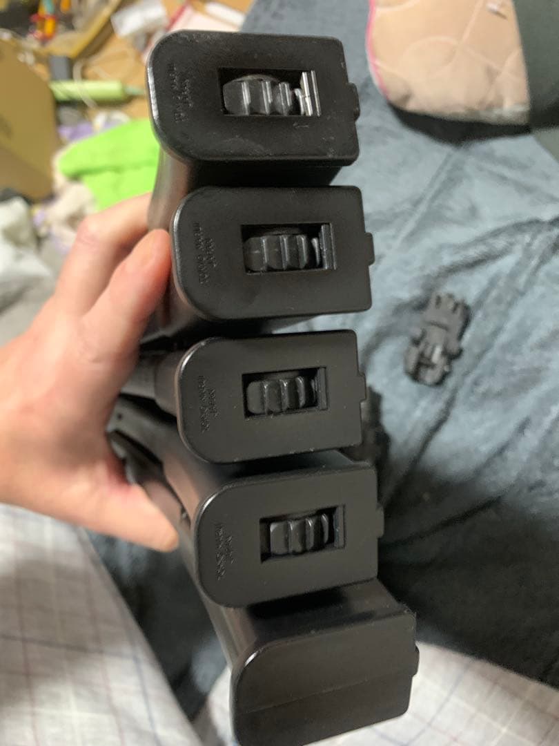 東京マルイ電動ガン MP7サプレッサー付き 5本マガジン