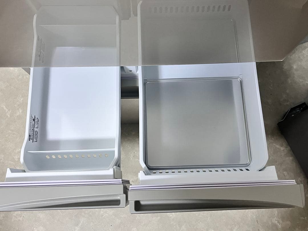 凹みあり　TOSHIBA 東芝 ノンフロン冷凍冷蔵庫 GR-W510FH