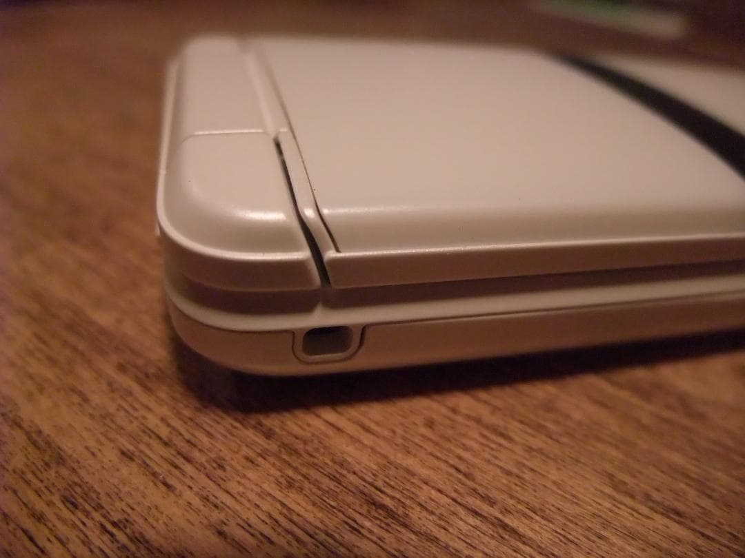 docomo ドコモ DIGNO KY-42C ホワイト