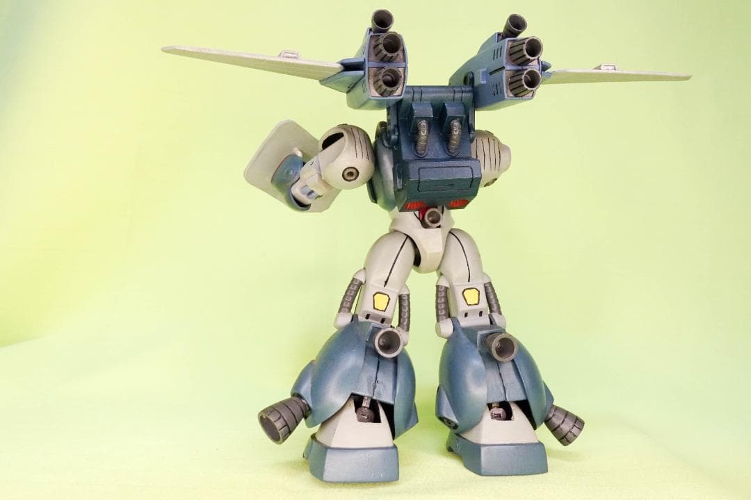 【全塗装完成品】1/144　R.Vバイファム／ネオファム／トゥランファム