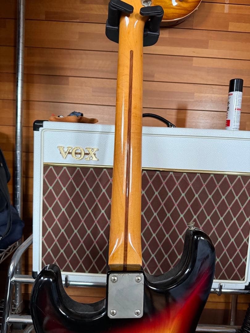 FERNANDES 石ロゴ　ストラトキャスターFST-60？