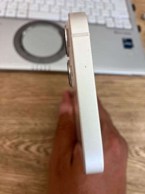 m*i様 美品☆Apple iPhone 13 ホワイト 本体