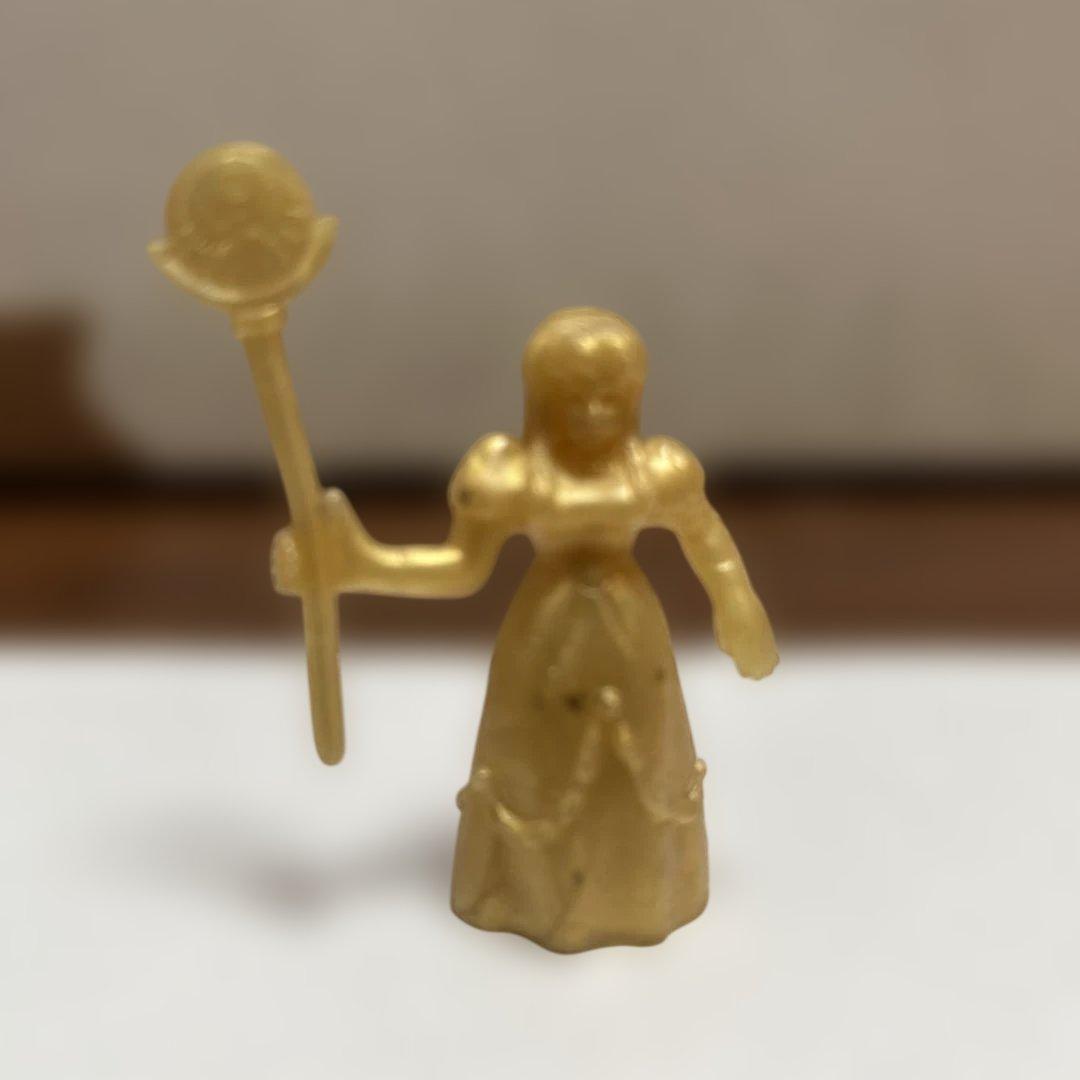 聖闘士星矢　ガシャポン　城戸沙織　当時物