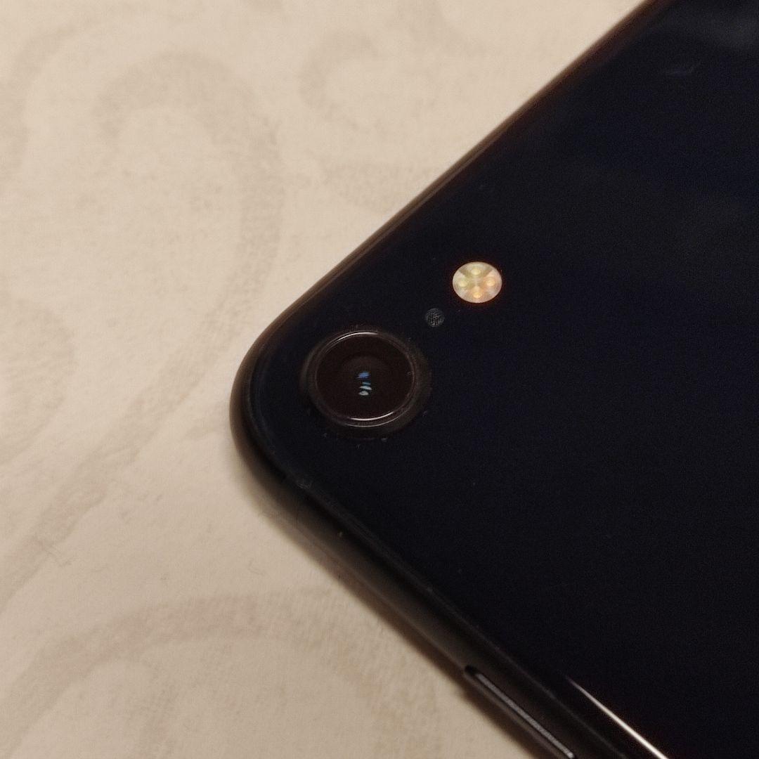 Apple iPhone SE 64GB 第3世代 最大容量96%