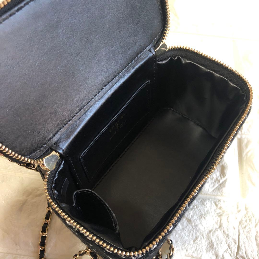 シャネル Chanel VIP ギフト ツイード ショルダーバッグ
