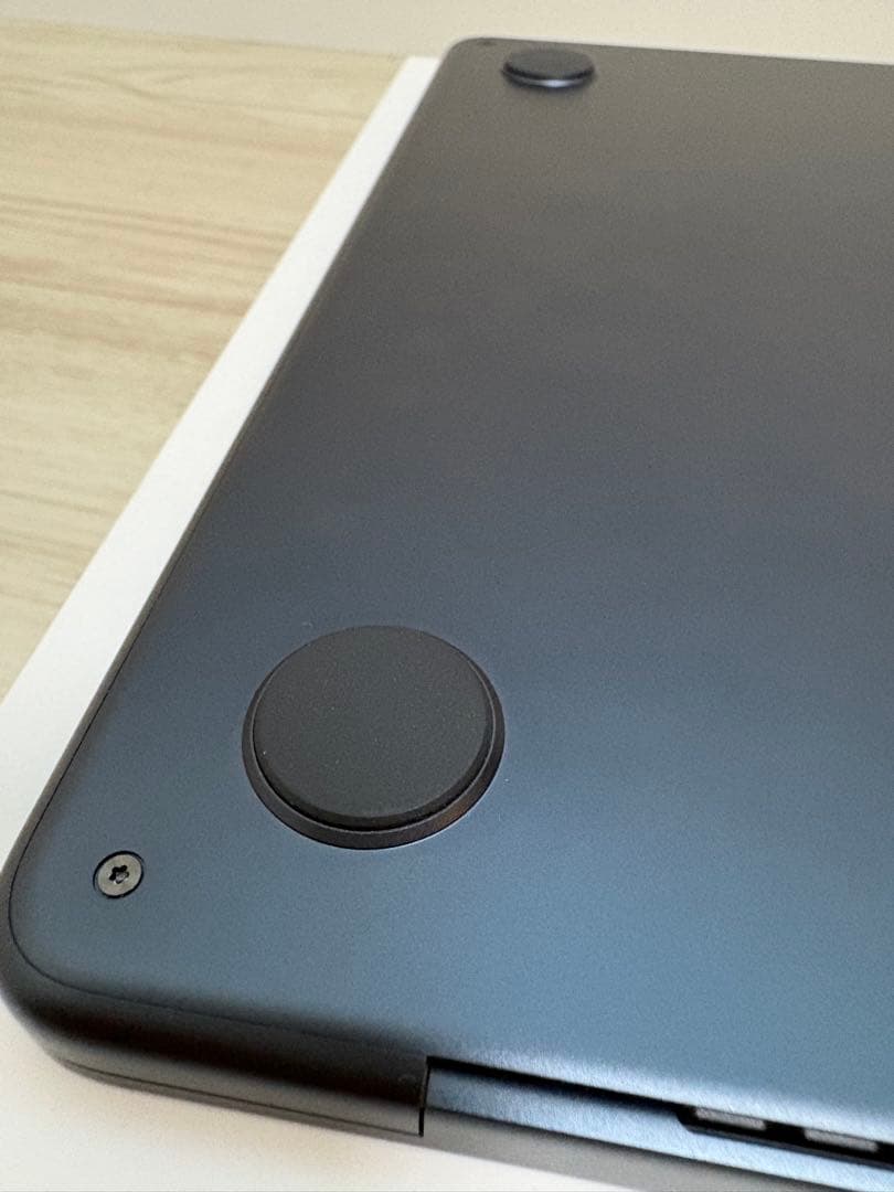 MacBook Air 13.3インチ M2 8GB 256GBスペースグレー