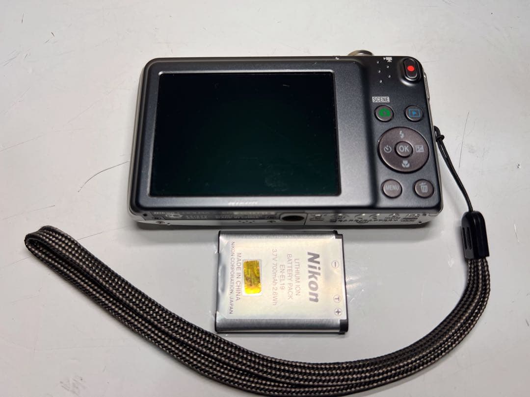 Nikon COOLPIX S3400 シルバー コンパクトデジタルカメラ