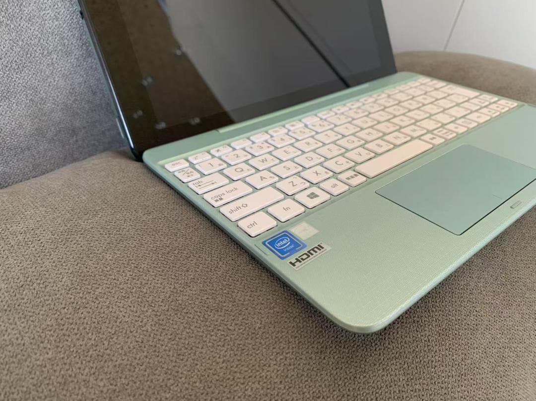 ASUS T101H 4G/64GB/Windows10（タッチ有）