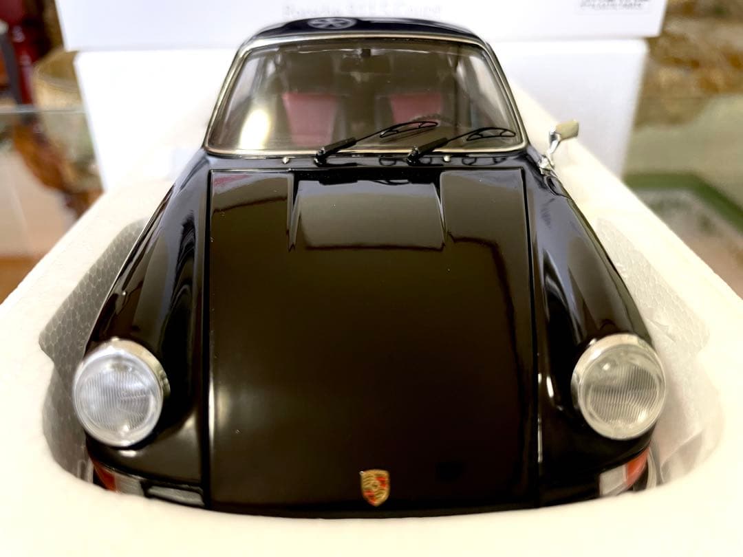 価格変更 1/18 シュコー ポルシェ911S クーペ1973ブラック 未展示品