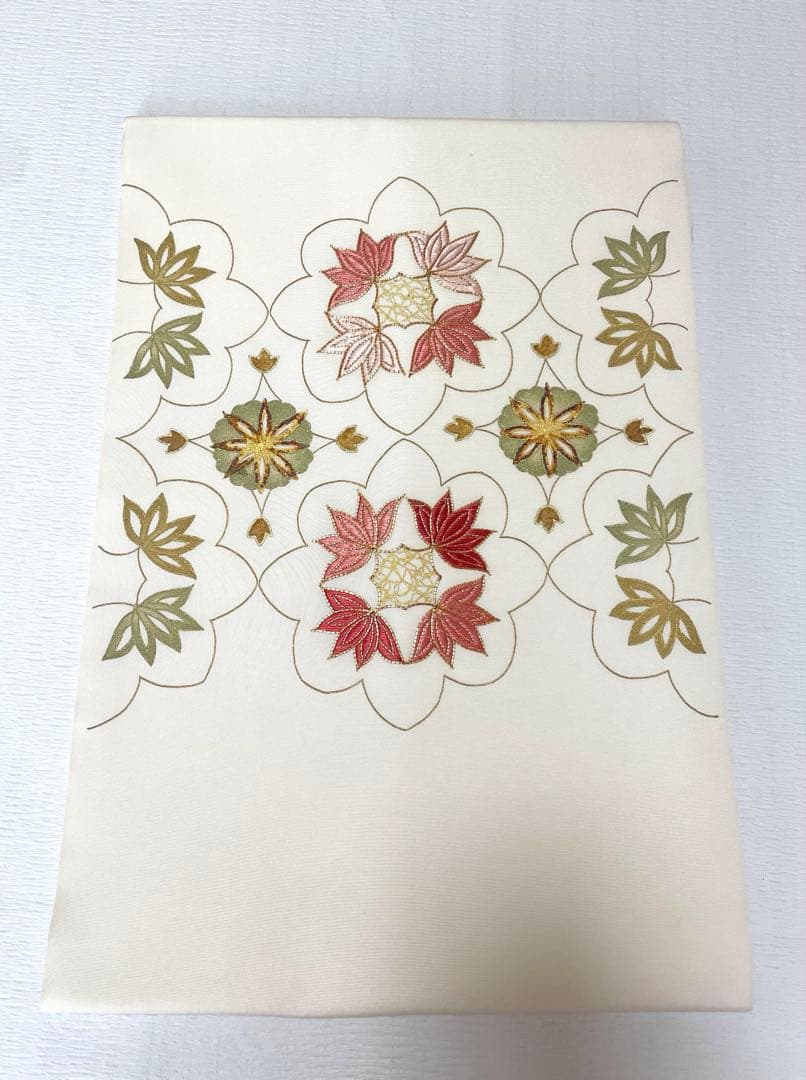 刺繍が美しい塩瀬九寸名古屋帯◇手刺繍 正絹 オフホワイト