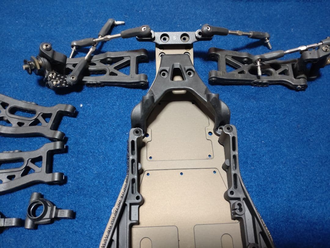 ヨコモSO2.0、3.0のパーツ取りセット