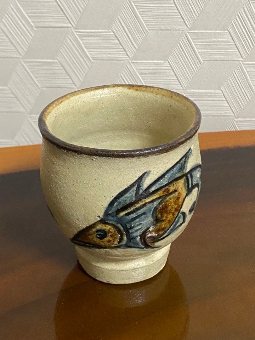 沖縄　金城次郎　壺屋焼　人間国宝　魚文湯呑　大きめコップ