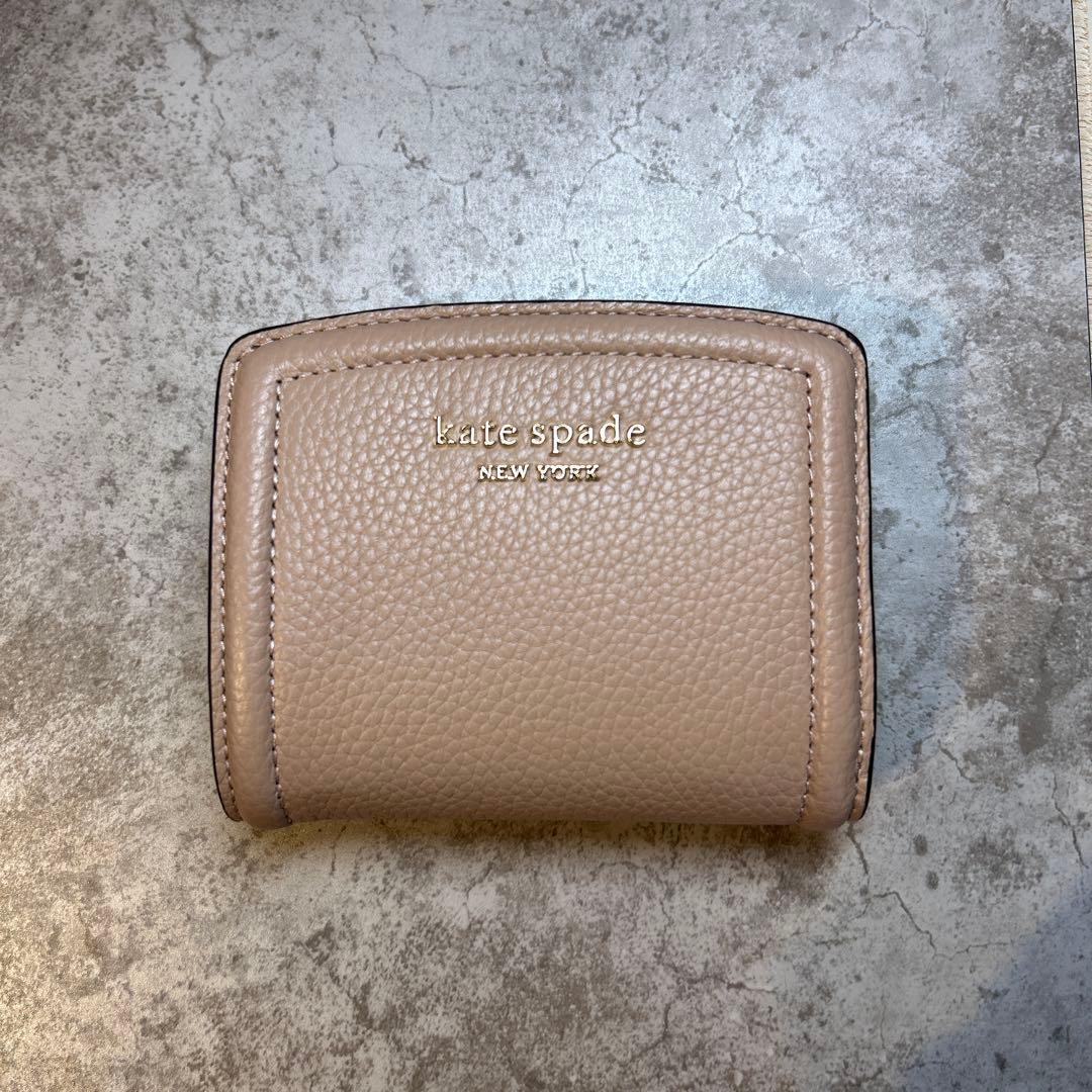 再値下げ‼️kate spade 二つ折り財布 ケイトスペードニューヨーク