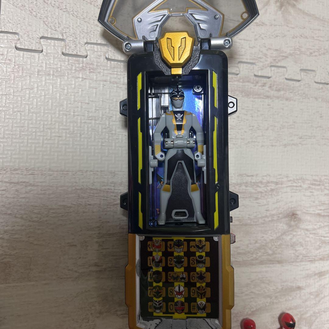 レンジャーキーバラ売り＆ゴーカイセルラー