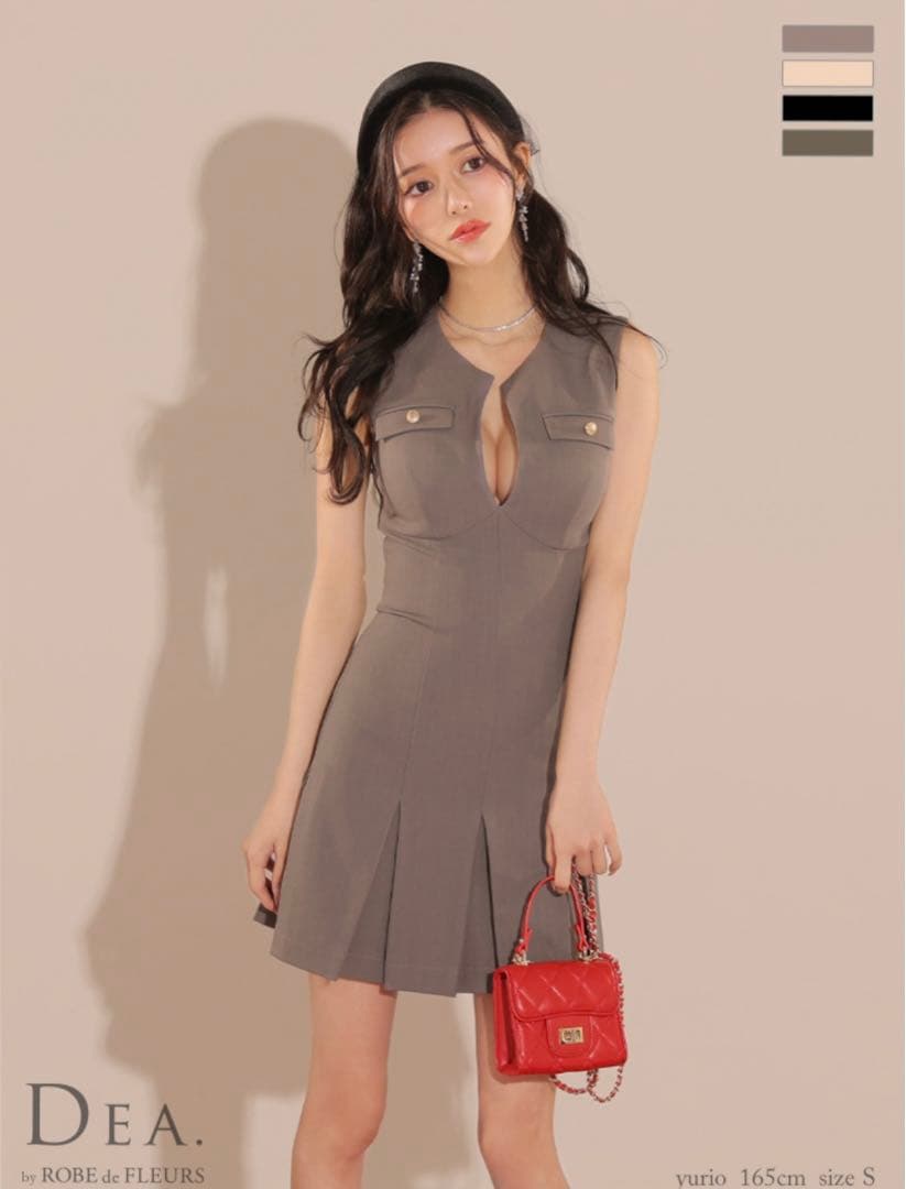 キャバ嬢ドレス　プリーツスカートミニドレス