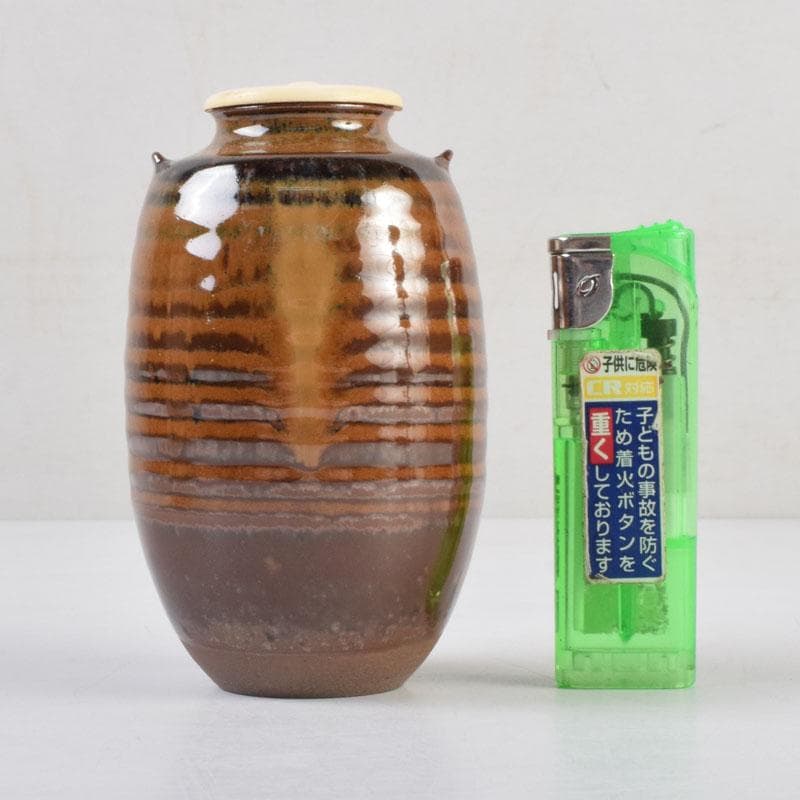 茶道具　高取焼　十三代高取八仙作　肩衝茶入　仕覆付　共箱　V　9139