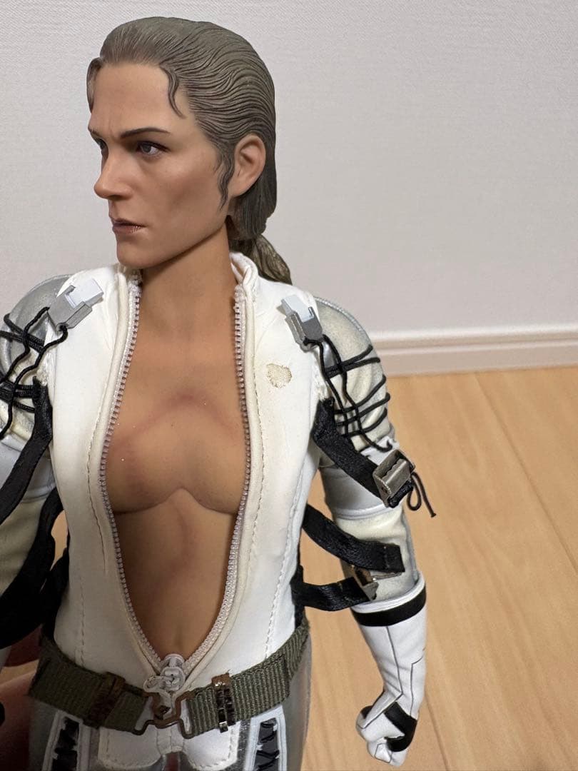 ホットトイズ　メタルギアソリッド3 1/6 ザ・ボス　MGS3 THE BOSS