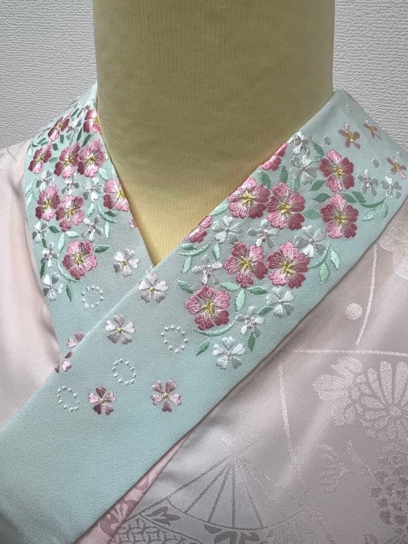 振り袖　フルセット　長襦袢付　ピンク　成人式　金彩加工　刺繍入り　銀通し　704