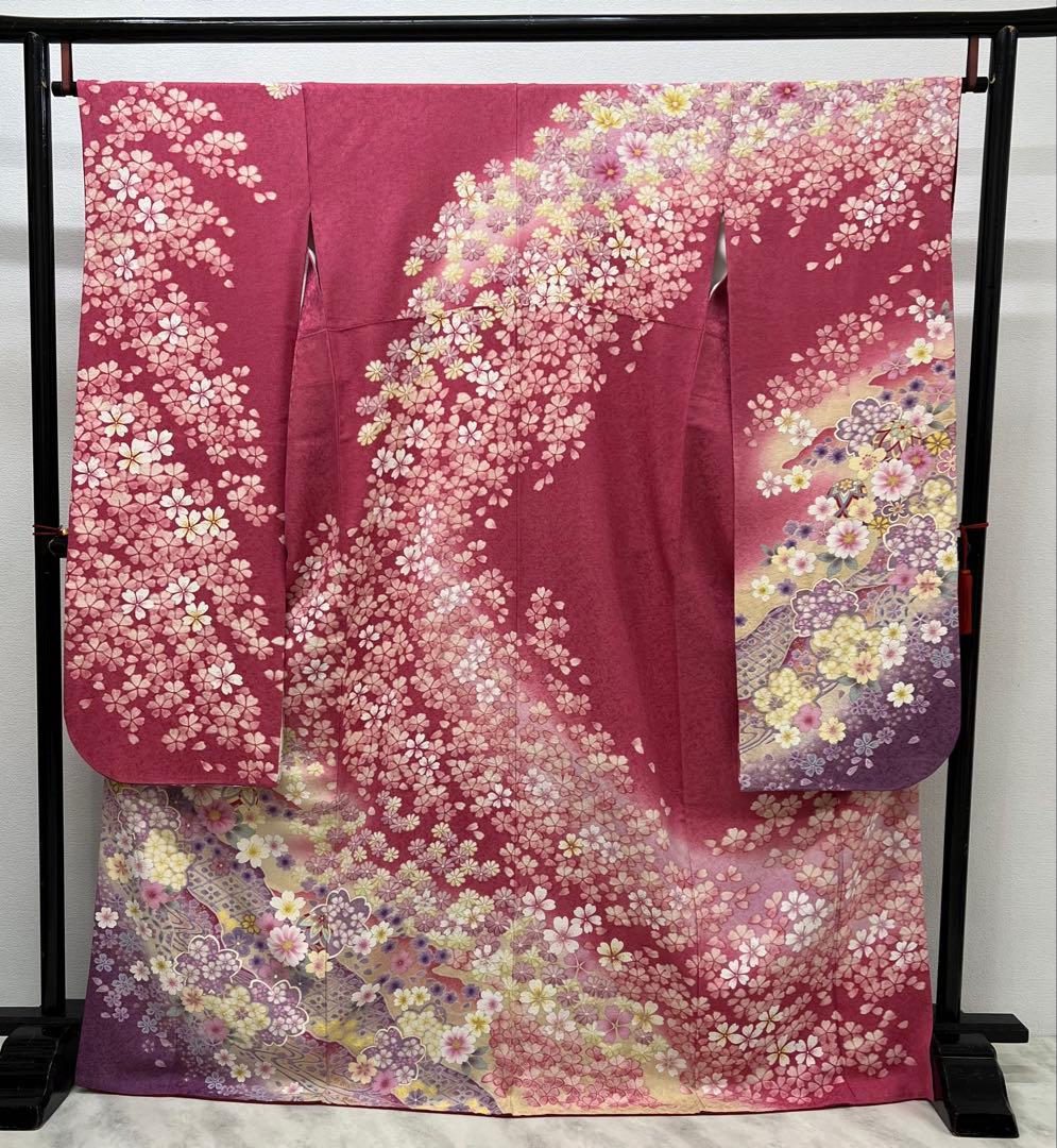 振り袖　フルセット　長襦袢付　ピンク　成人式　金彩加工　刺繍入り　銀通し　704