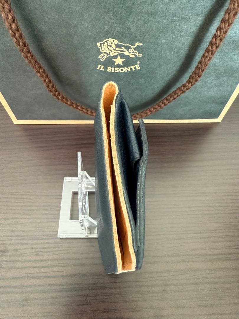 【bg7860】IL BISONTE 二つ折り財布55周年記念限定品