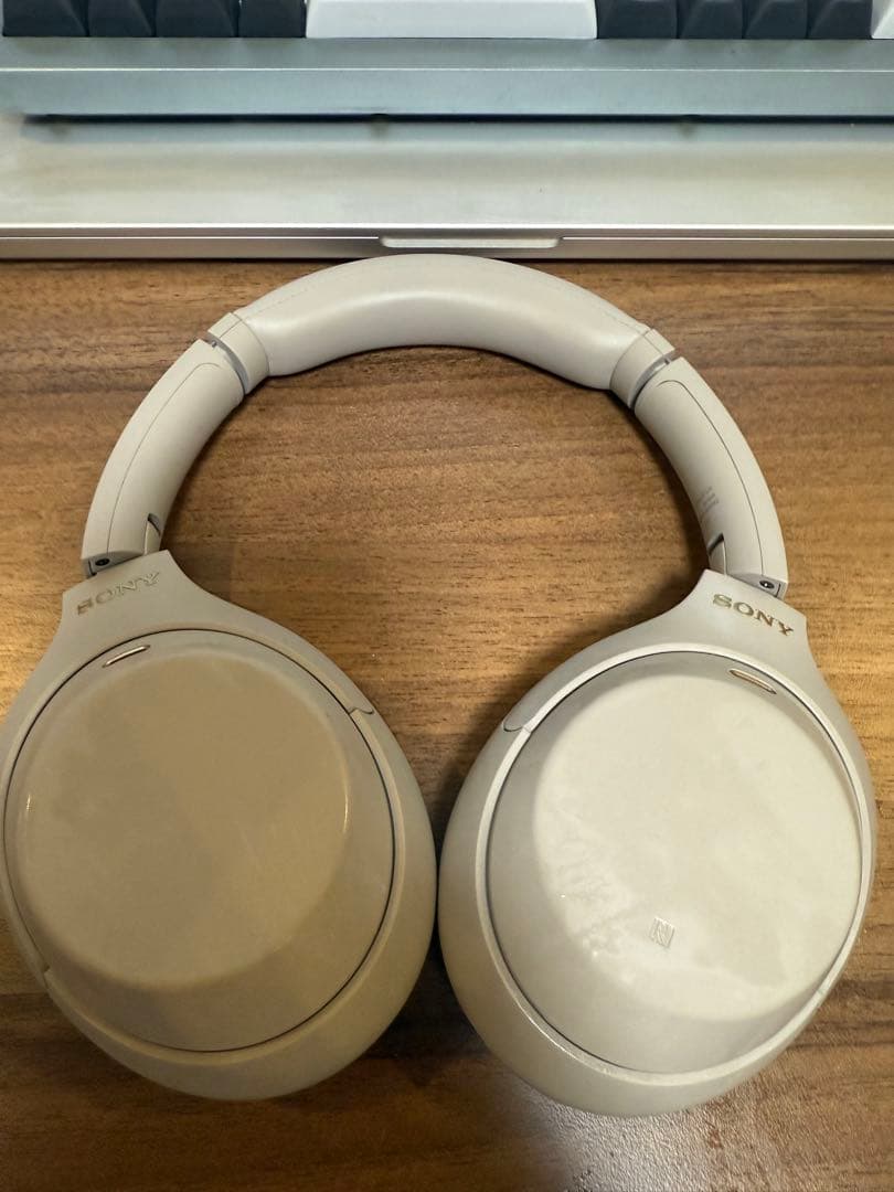 SONY ワイヤレスヘッドホン WH-1000XM4(本体のみ)