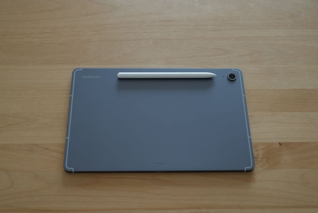 SAMSUNG Galaxy Tab S10 FE グレー美品 ケースおまけ