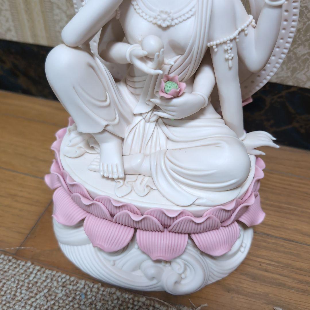 中国 工芸品 古唐物 徳化窯 彩陶 如意輪観音菩薩像 置物 仏像 民芸品