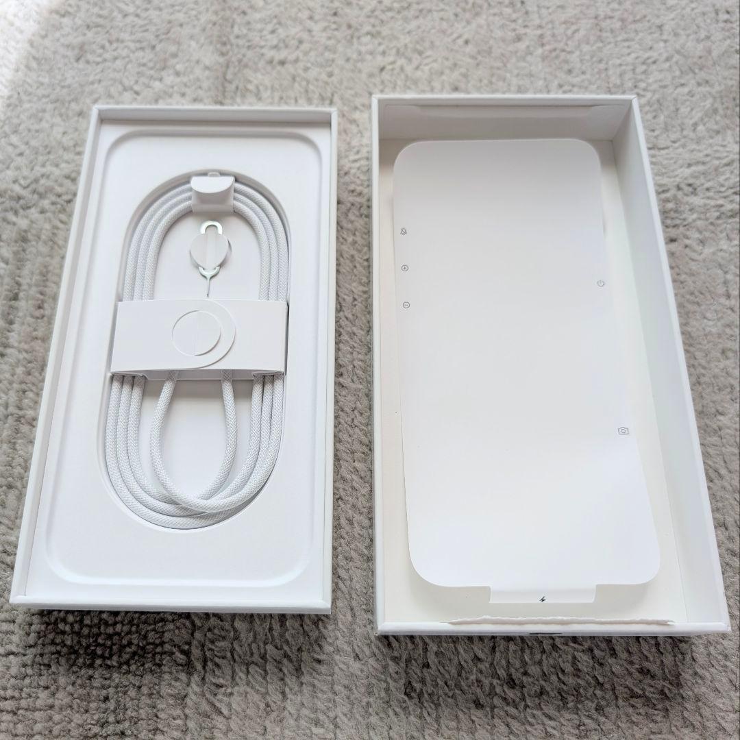 6.7インチ❗️iPhone 16 Plusブラック128GB ESRケース付