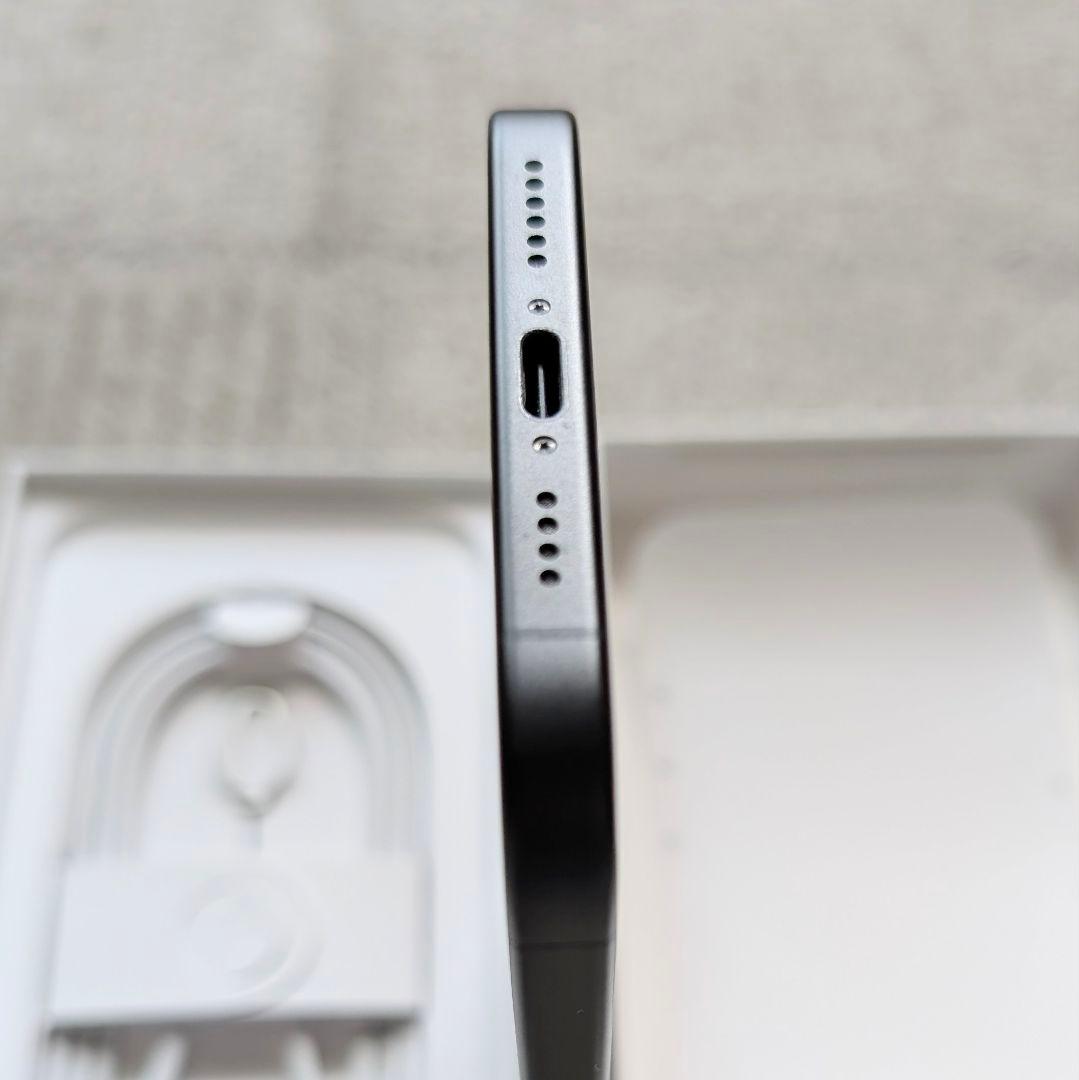 6.7インチ❗️iPhone 16 Plusブラック128GB ESRケース付