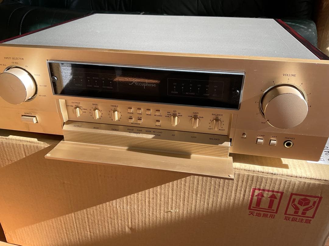 楠*雄様 Accuphase C-2410 　コントロールアンプ
