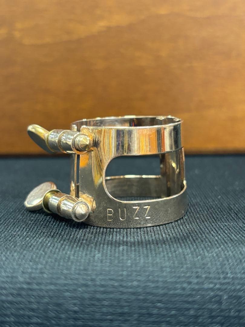 BUZZ テナーサックスリガチャー　ピンクゴールド