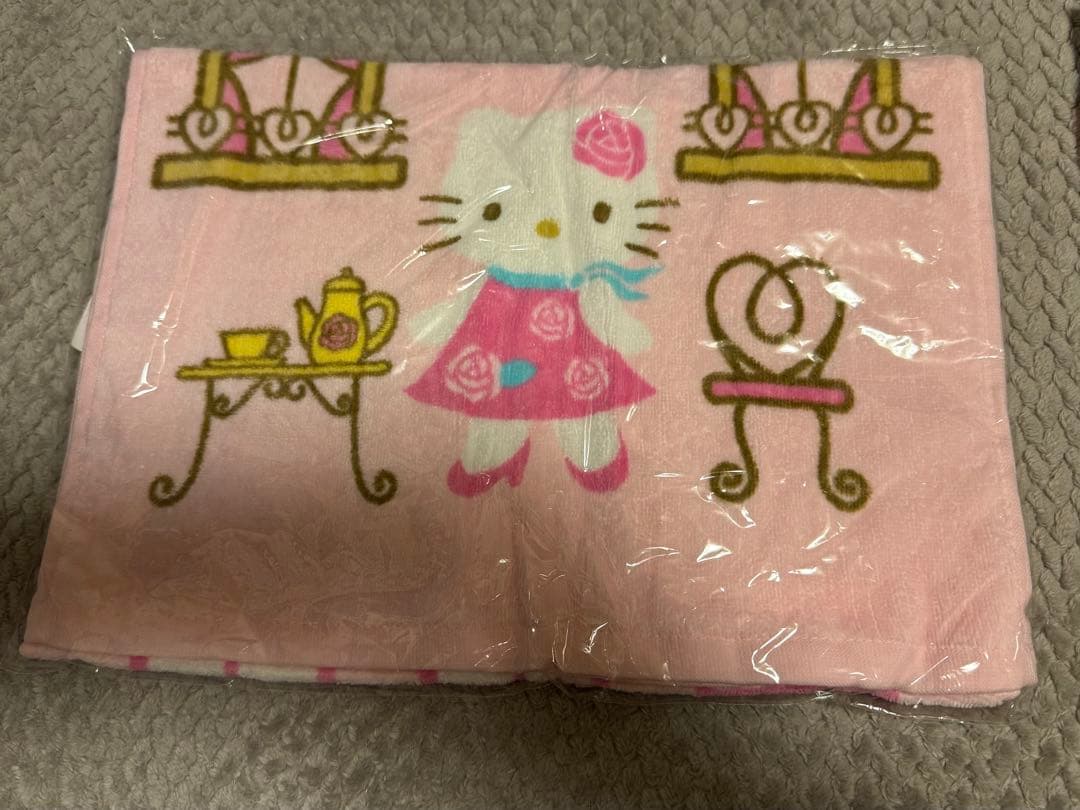 【新品未使用】KITTY'S HOUSE ストラップ＆ピューロランド　タオル
