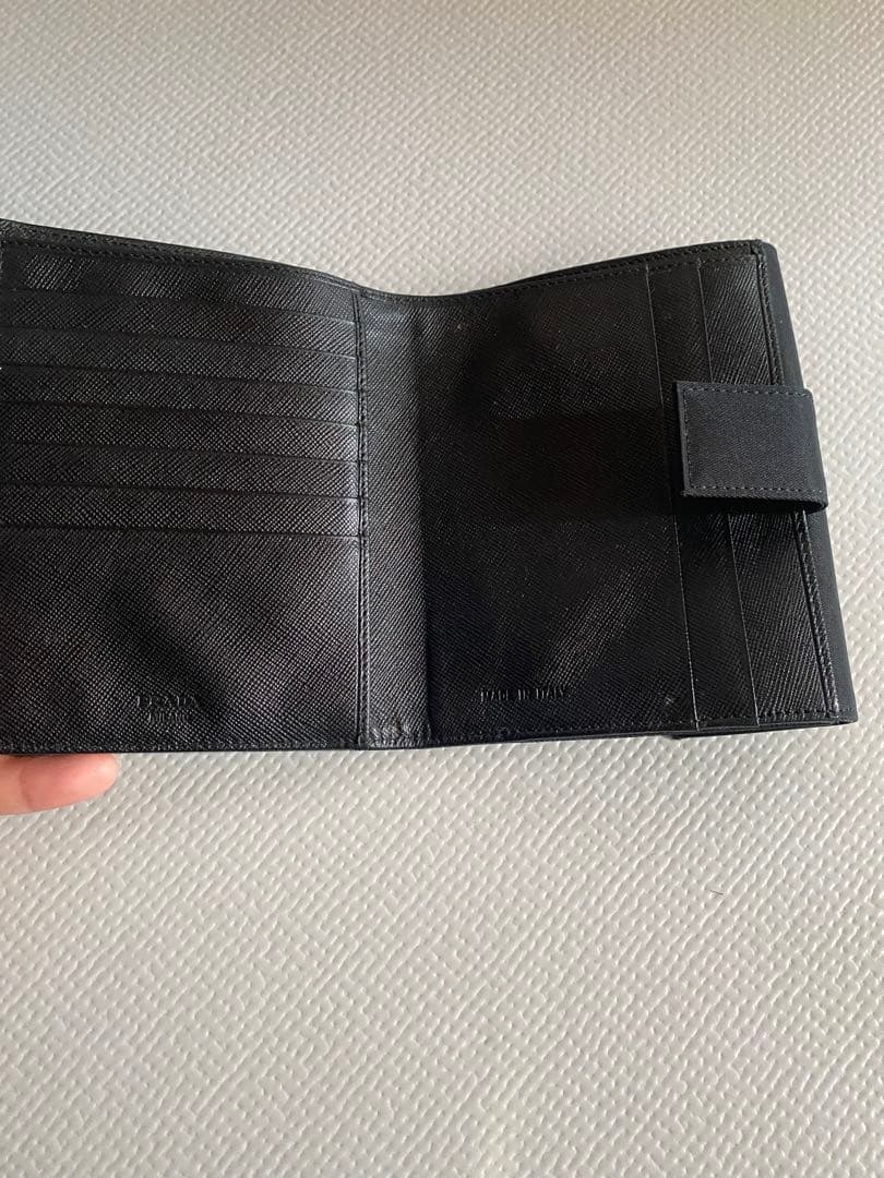 PRADA 3つ折り財布　ナイロン　ロゴ