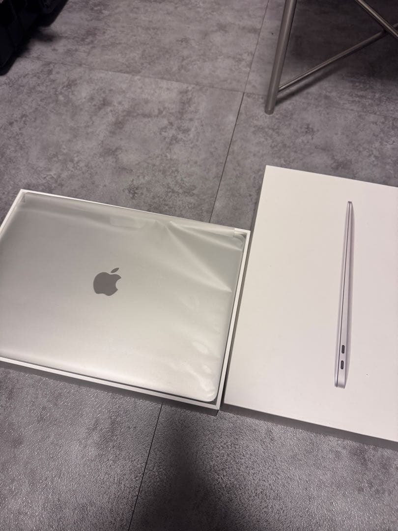 MacBookAir M1 2021シルバー　13インチ　JISキー