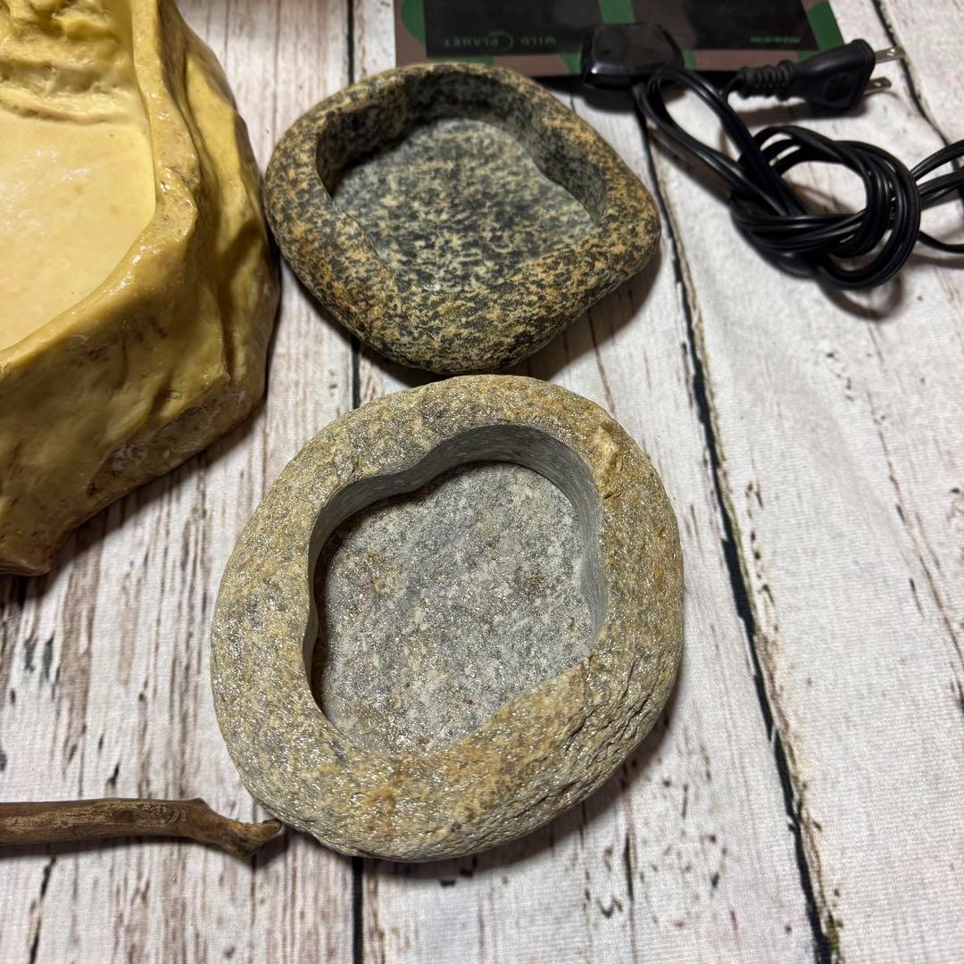 超お買い得セット　匿名配送　送料無料　飼育用品セット　餌皿　エキゾテラ　ボックス