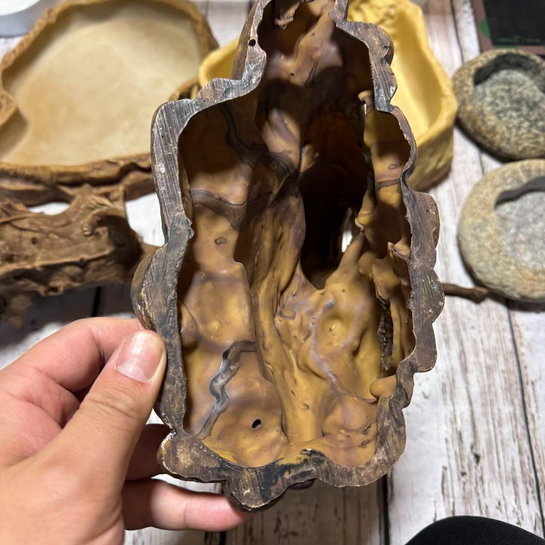 超お買い得セット　匿名配送　送料無料　飼育用品セット　餌皿　エキゾテラ　ボックス