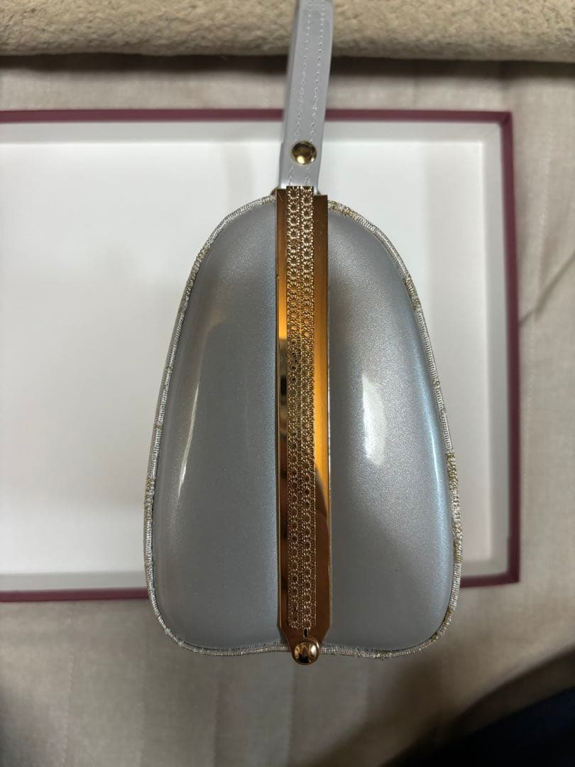 シルバー バッグとグレー 草履 セット