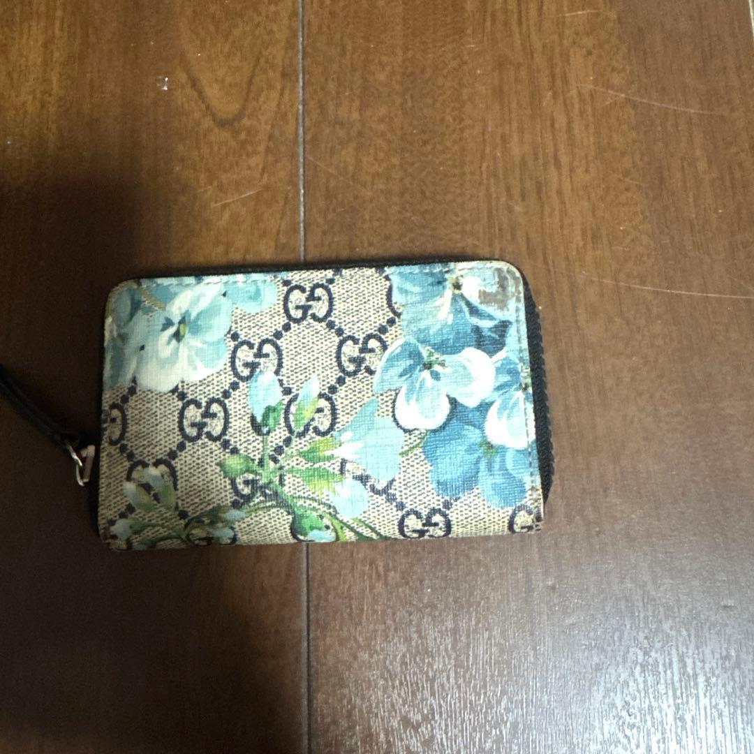 GUCCI フラワーパターン ケース