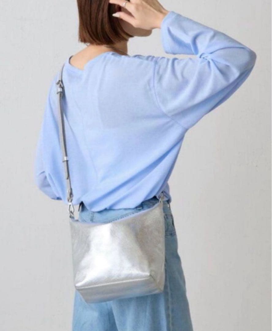 russet ソフトレザーシンプルショルダーバッグ　シルバー　2way